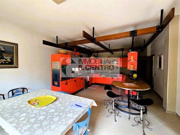 casa indipendente in vendita a Castelnuovo Magra