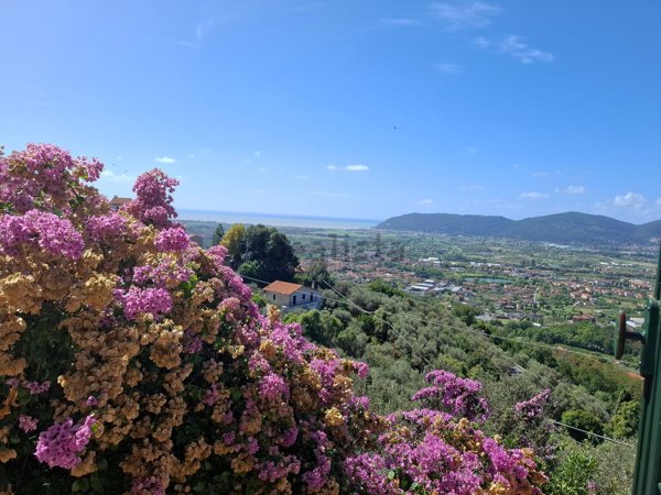 appartamento in vendita a Castelnuovo Magra