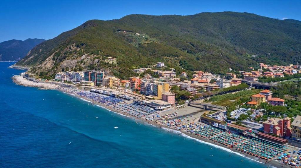 appartamento in vendita a Deiva Marina
