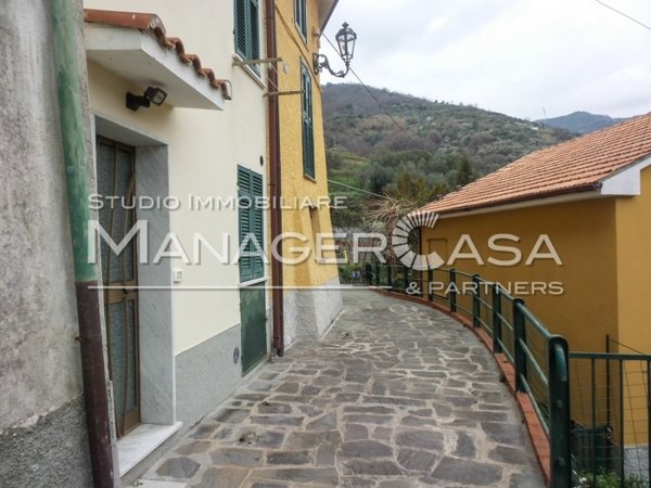 appartamento in vendita a Deiva Marina in zona Mezzema