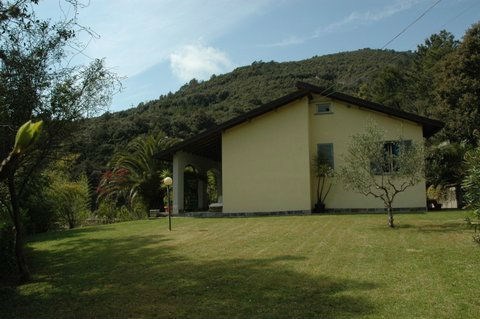 casa indipendente in vendita a Deiva Marina