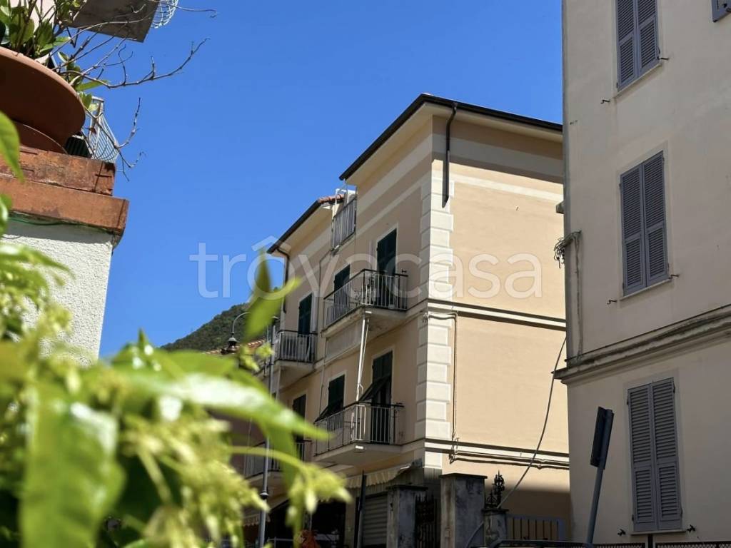 appartamento in vendita a Deiva Marina in zona Piazza
