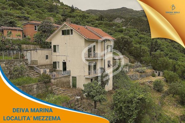 casa indipendente in vendita a Deiva Marina in zona Mezzema