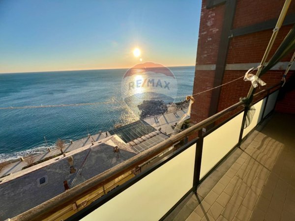 appartamento in vendita a Deiva Marina in zona Piazza