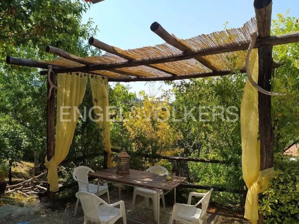 casa indipendente in vendita a Deiva Marina in zona Piazza