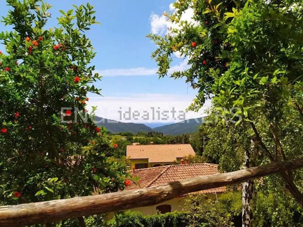 casa indipendente in vendita a Deiva Marina in zona Piazza