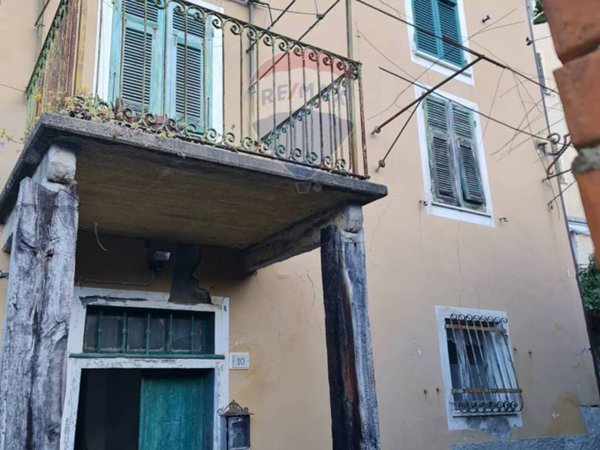 appartamento in vendita a Deiva Marina in zona Piazza