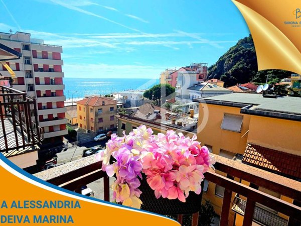 appartamento in vendita a Deiva Marina in zona Piazza