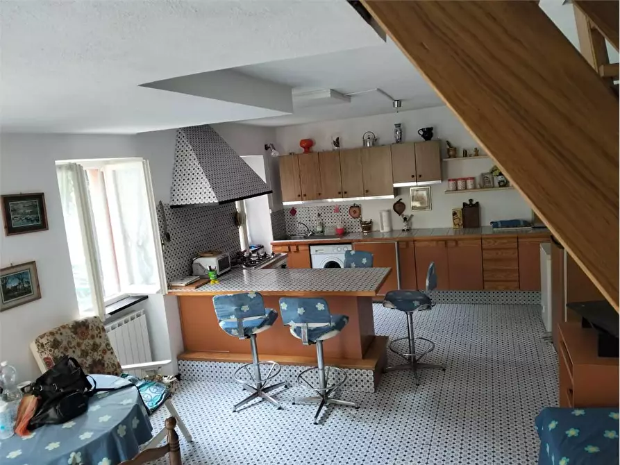 casa indipendente in vendita a Deiva Marina in zona Piazza