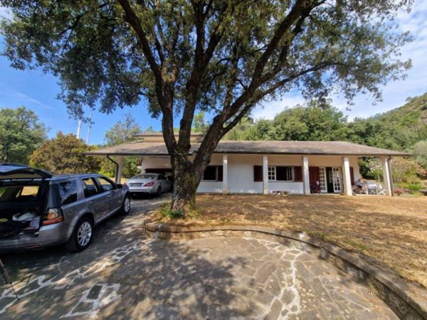 casa indipendente in vendita a Deiva Marina