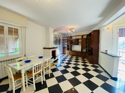 appartamento in vendita a Deiva Marina in zona Piazza