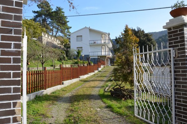 casa indipendente in vendita a Deiva Marina