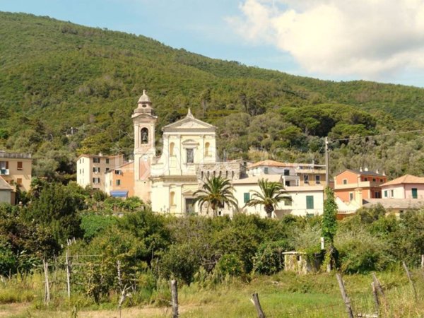 casa indipendente in vendita a Deiva Marina