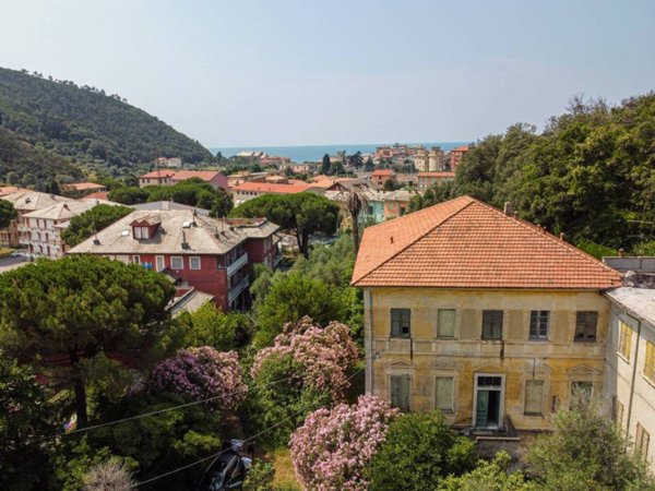 casa indipendente in vendita a Deiva Marina in zona Piazza