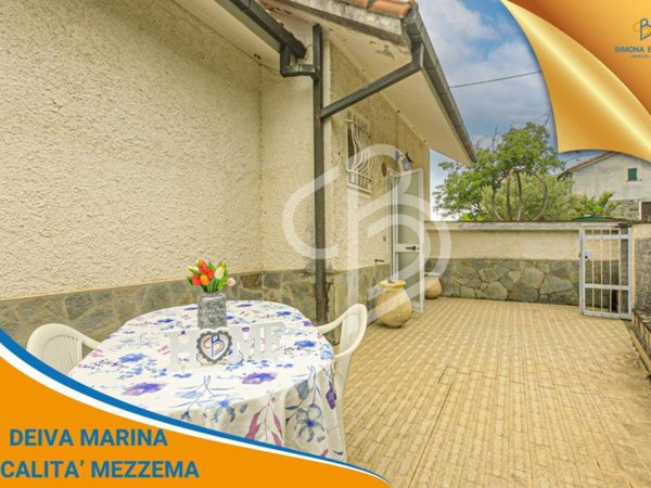 casa indipendente in vendita a Deiva Marina in zona Mezzema