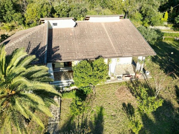 casa indipendente in vendita a Deiva Marina