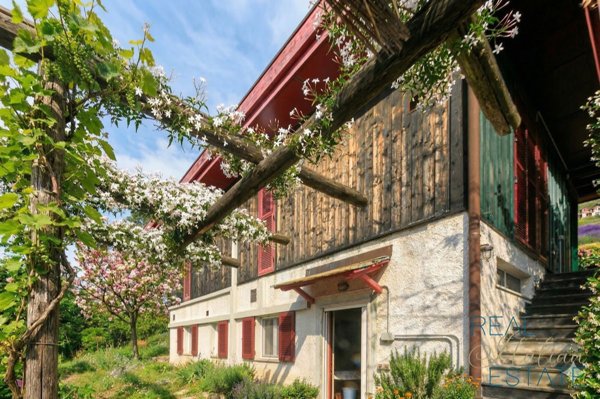 casa indipendente in vendita a Deiva Marina in zona Piazza