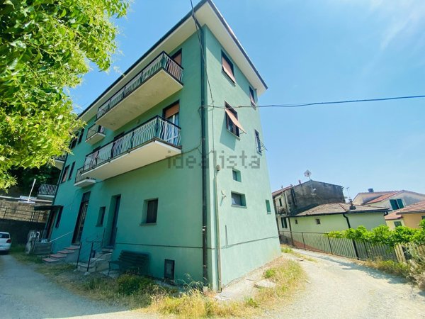 appartamento in vendita a Deiva Marina in zona Piazza