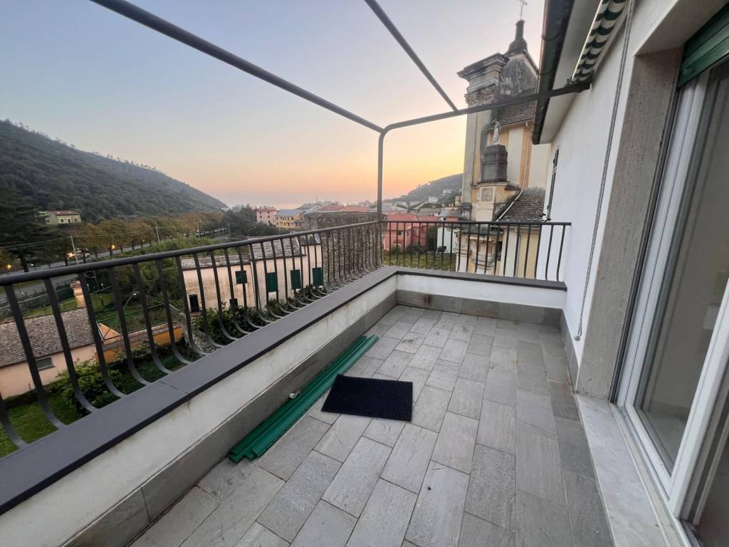 appartamento in vendita a Deiva Marina in zona Piazza