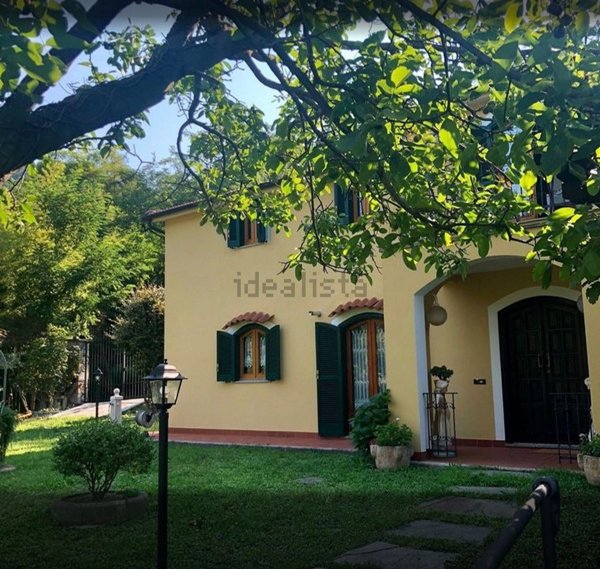 casa indipendente in vendita a Deiva Marina
