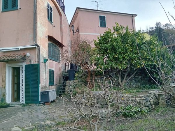 appartamento in vendita a Deiva Marina in zona Piazza