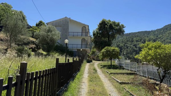 appartamento in vendita a Deiva Marina