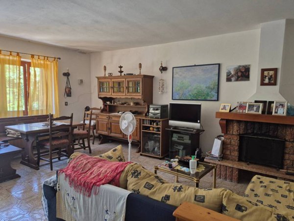 casa indipendente in vendita a Deiva Marina in zona Piazza