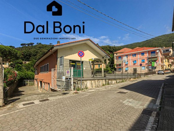box auto in vendita a Deiva Marina