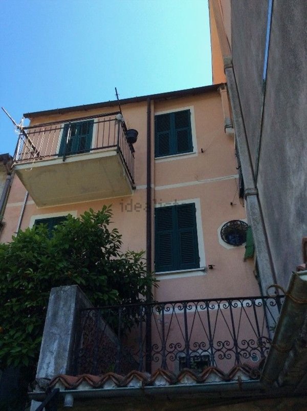 appartamento in vendita a Deiva Marina in zona Mezzema