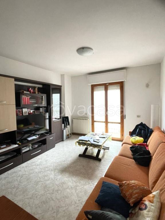 appartamento in vendita a Follo