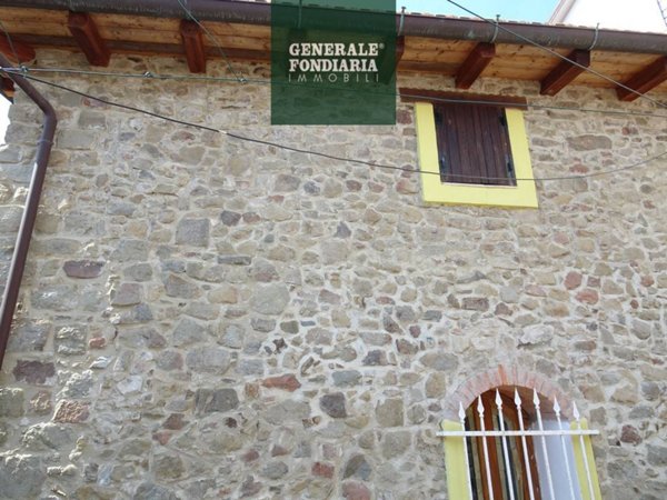 casa indipendente in vendita a Follo in zona Bastremoli