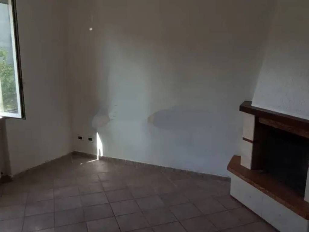appartamento in vendita a Follo in zona Piano di Follo