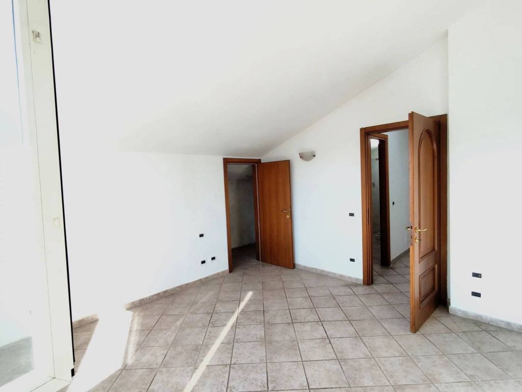 appartamento in vendita a Follo in zona Piano di Follo