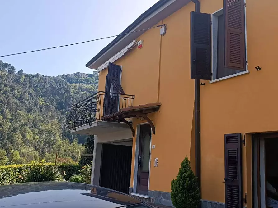 casa indipendente in vendita a Follo
