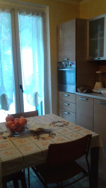 casa indipendente in vendita a Follo