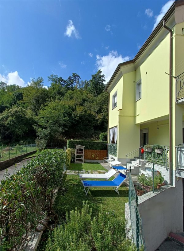 appartamento in vendita a Follo