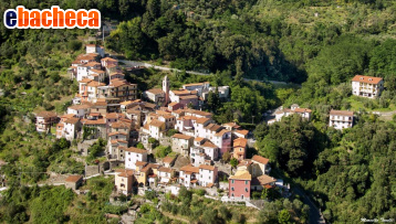 appartamento in vendita a Follo in zona Carnea