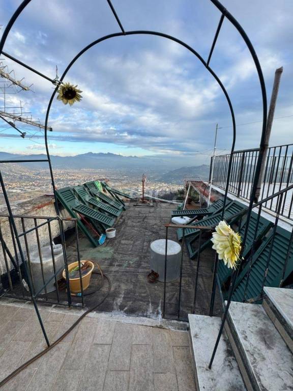 casa indipendente in vendita a Follo in zona Follo Alto