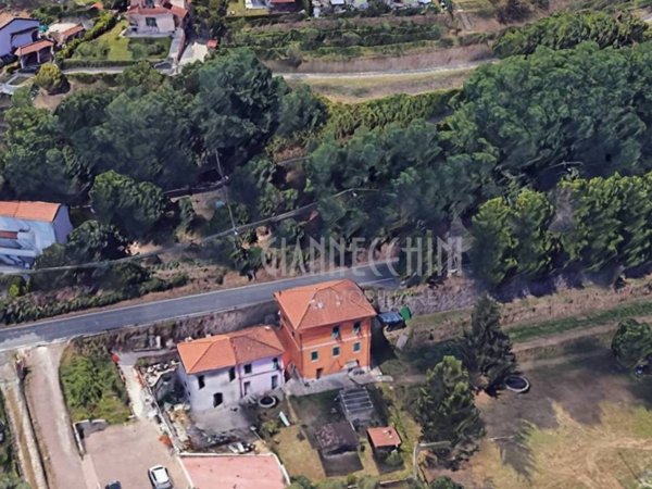 casa semindipendente in vendita a Follo in zona Piano di Follo