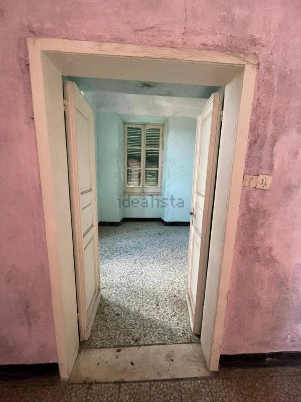 appartamento in vendita a Follo in zona Bastremoli