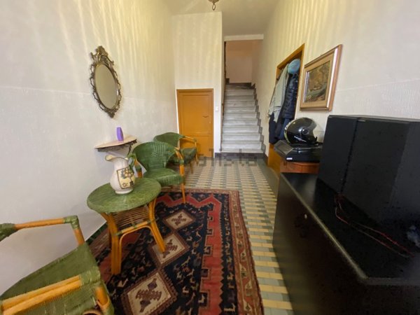 casa indipendente in vendita a Follo
