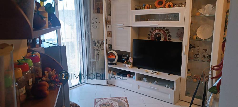 appartamento in vendita a Follo