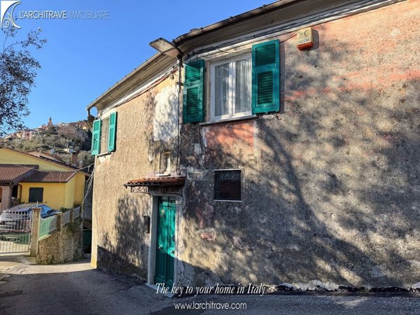 casa indipendente in vendita a Follo in zona Tivegna