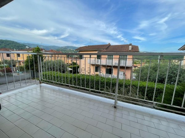 appartamento in vendita a Follo in zona Piana Battolla