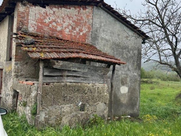 appartamento in vendita a Follo in zona Piano di Follo