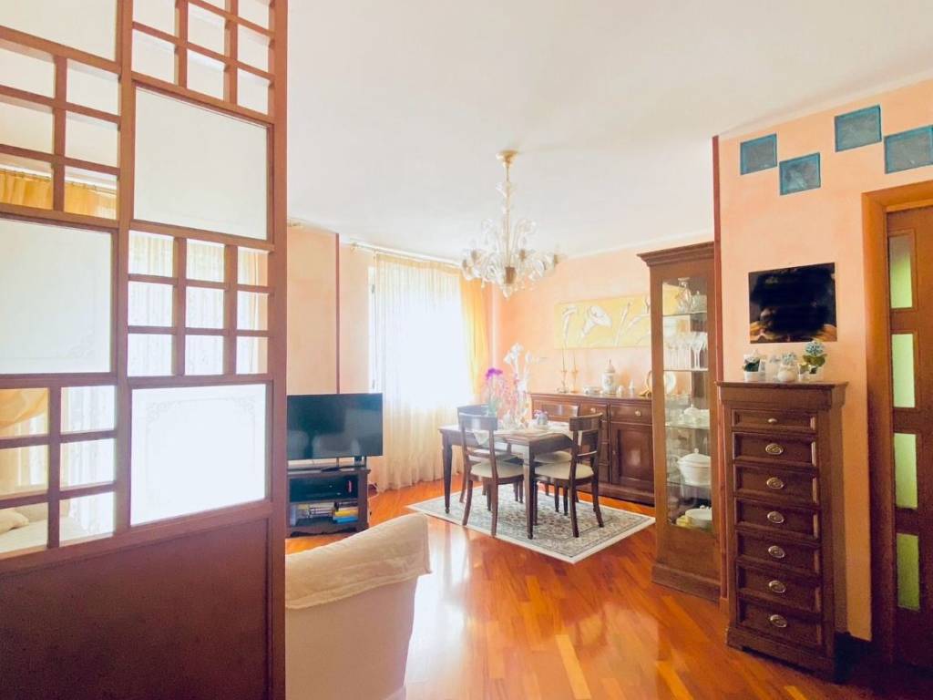 appartamento in vendita a Follo in zona Piano di Follo