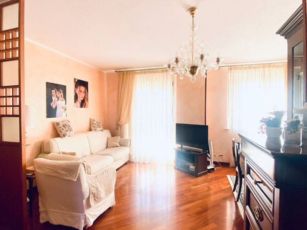appartamento in vendita a Follo in zona Piano di Follo