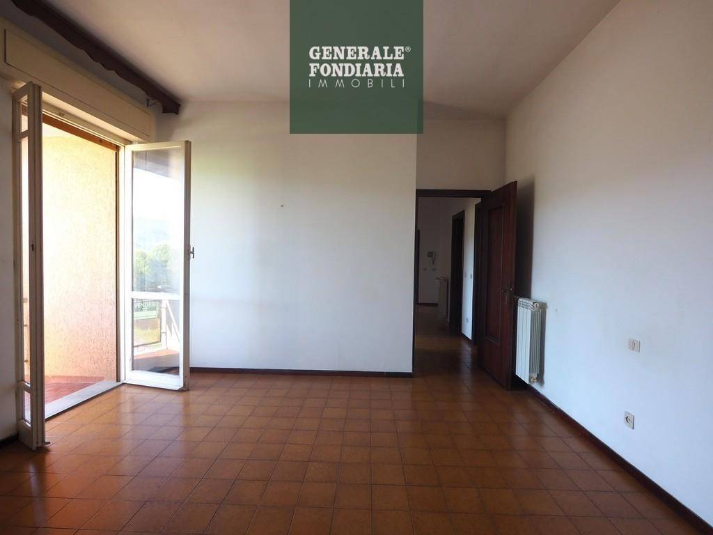 appartamento in vendita a Follo
