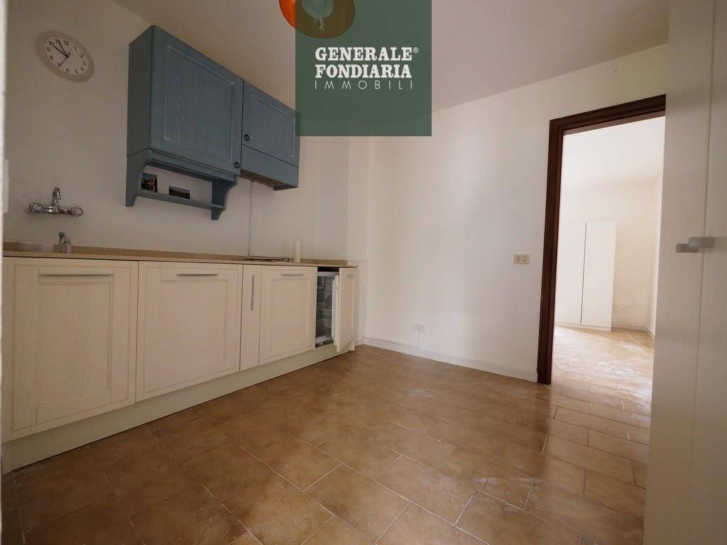 appartamento in vendita a Follo in zona Carnea