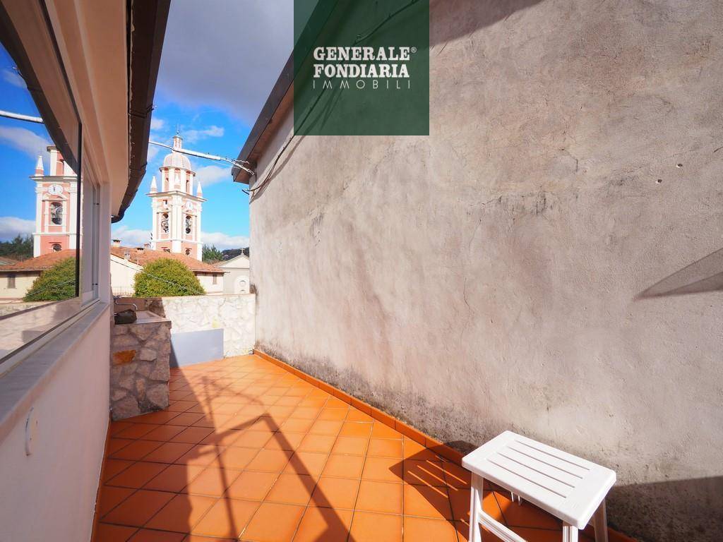 appartamento in vendita a Follo in zona Bastremoli